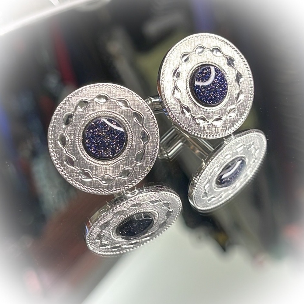 💕Beautiful Silver Tone Vintage Shields Cufflinks Blue Goldstone In Center💕